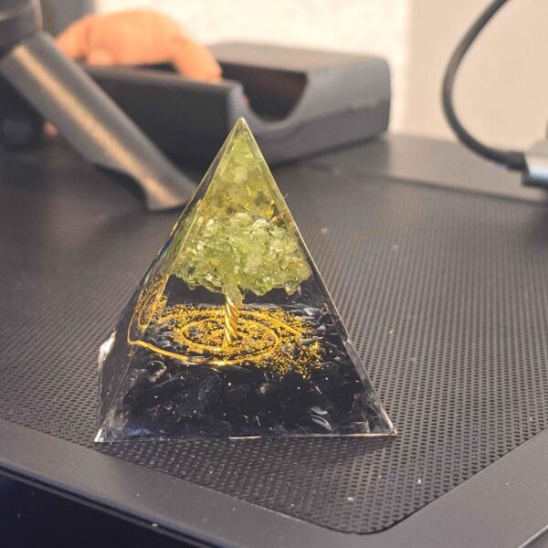 Energy Pyramid Orgonite Tree - Spiritual Crystal Healing Gift for Positive Energy